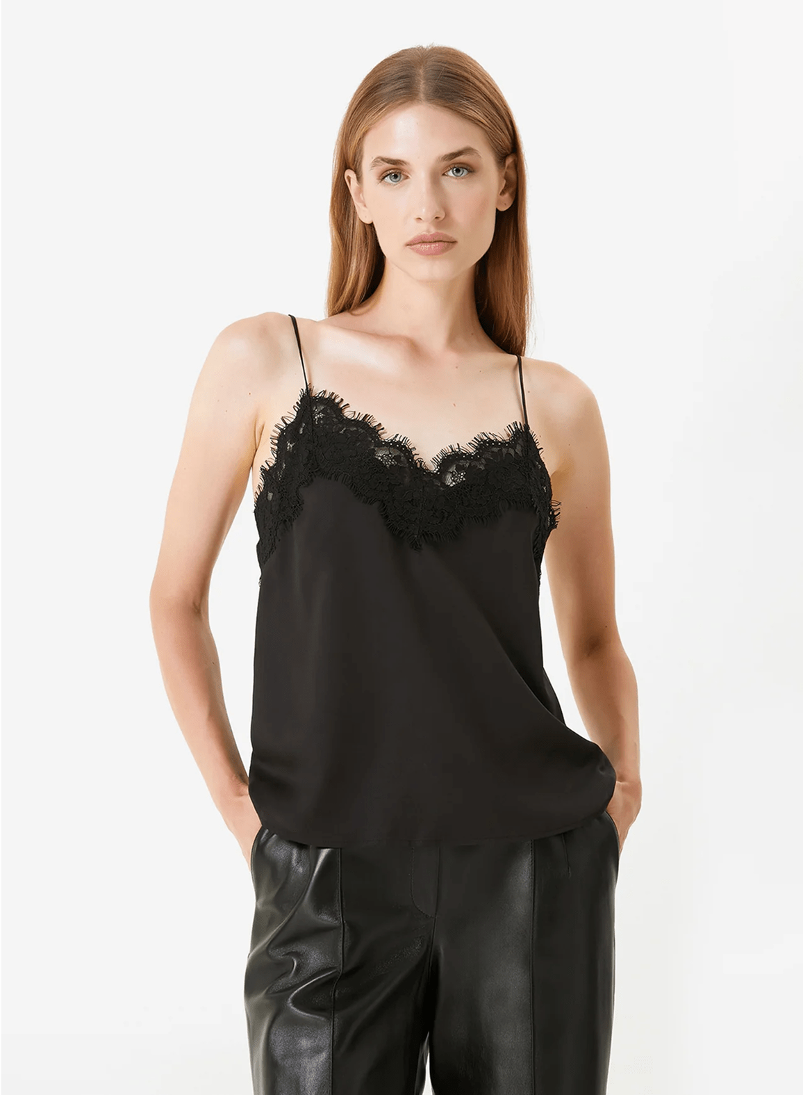 How to Layer Your Outfits Without Looking Bulky